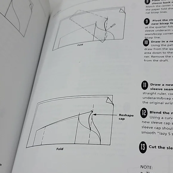 The Art Of Fashion Draping 2nd Edition Connie Amaden-Crawford - Picture 5 of 6